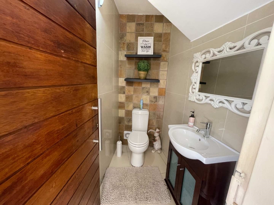 4 Bedroom Property for Sale in Dan Pienaar Free State